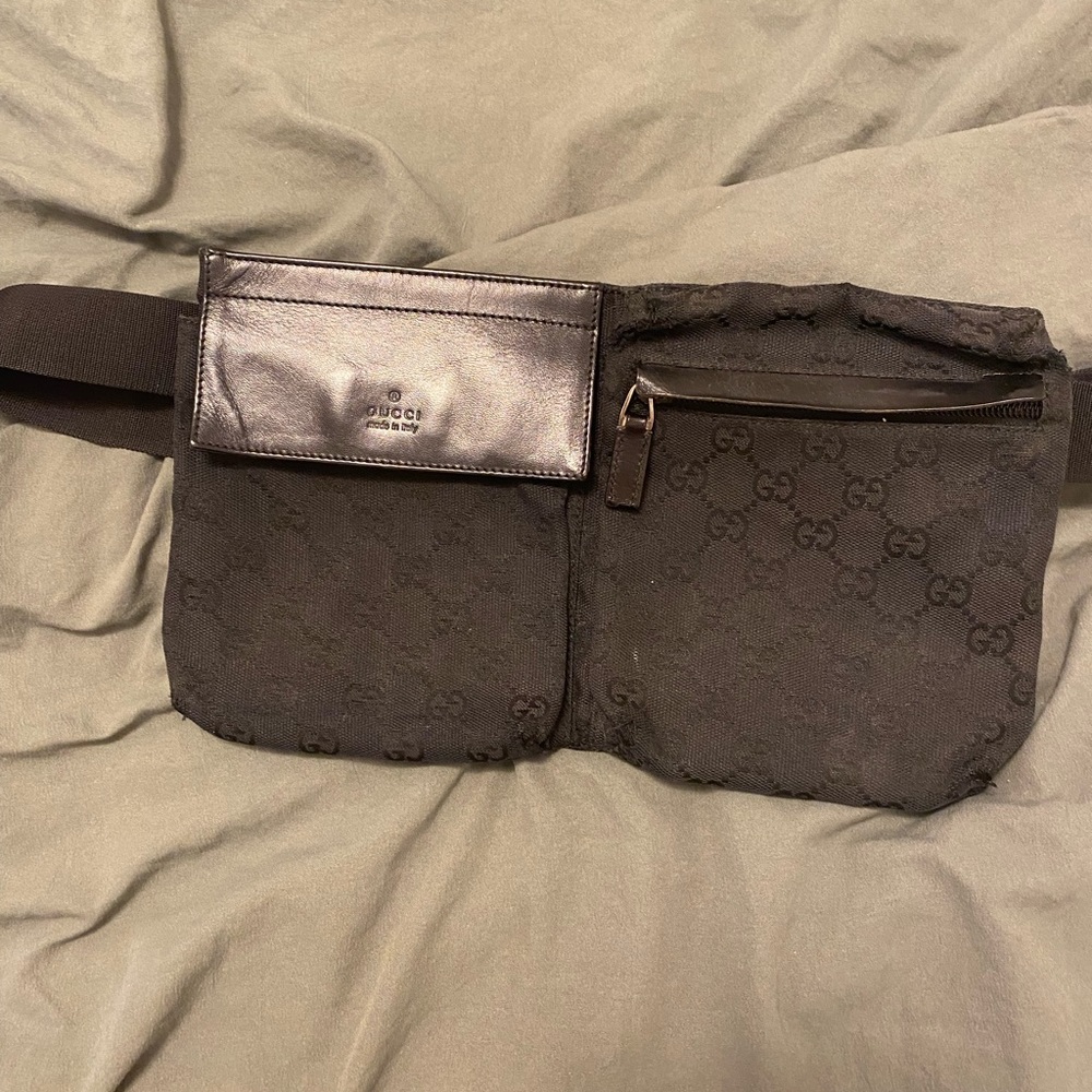 Gucci Vintage Doublebelt Bag